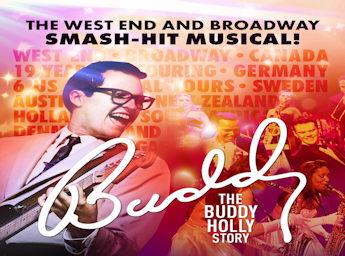 A picture of a man as Buddy Holly playing guitare.