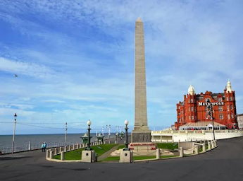 A picture of Blackpool Cenotaph.