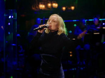 A picture of Kerry Ellis singing